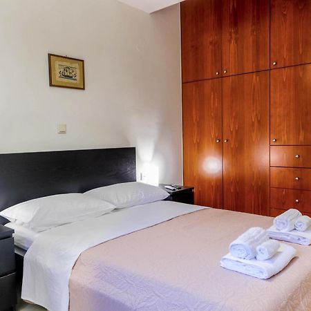 Dictamus Apartment Ханья Экстерьер фото